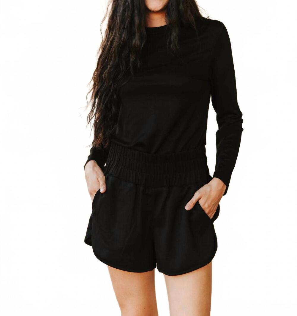 NEW 2FLYCO cloud basic shorts in black
